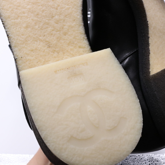 Chanel 40.5 Black Classic Turnlock Silver Logo Rubber Sole Boots Booties C330 - Picture 5 of 16